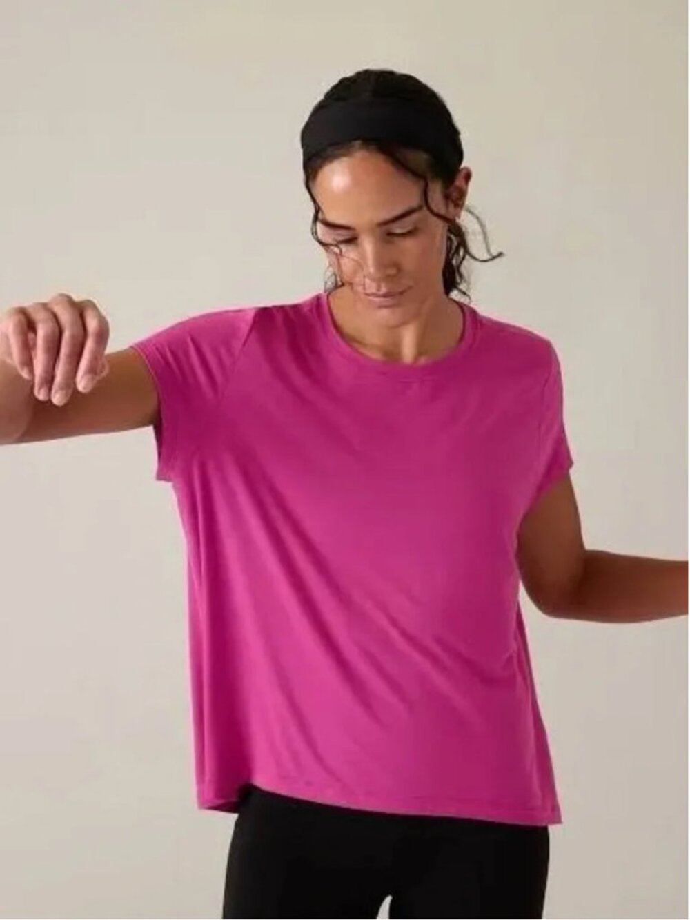 Athleta With Ease Tee Athletic Active Short Sleeve T-Shirt Hot Pink Size Small